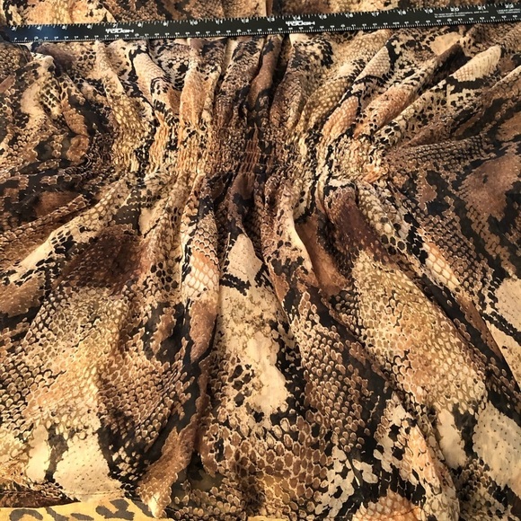 Brown & black reptile print semi  sheer cover up ,Tunic / Poncho like new - Picture 4 of 13